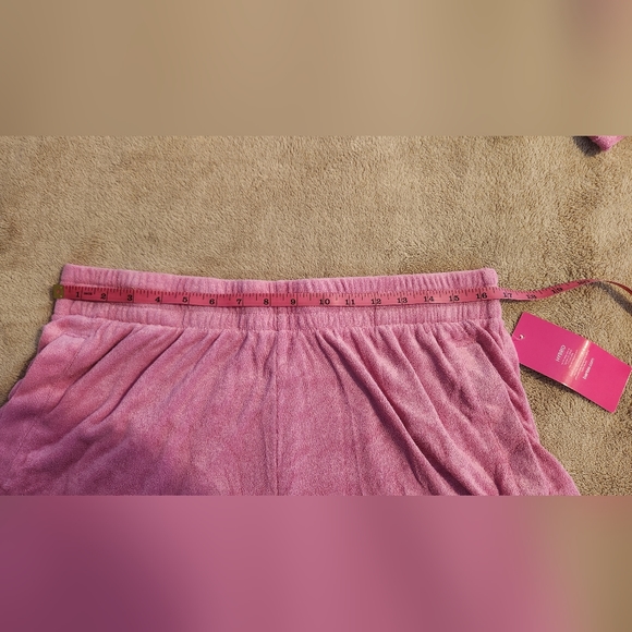 Barbie pink lounge pajama set - Picture 14 of 15